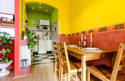 Inner City Budapest Apartment | Downtown, disinfection with OZONE, Nespresso, lift, washmachine