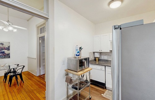 Southtown House | Downtown duplex with patio, enclosed backyard, washer/dryer - near downtown