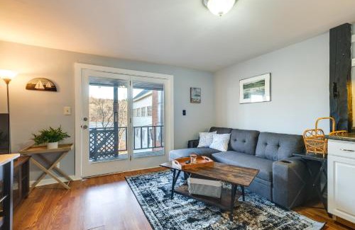 Hallowell Apartment | Downtown Hallowell Retreat with Water Views!