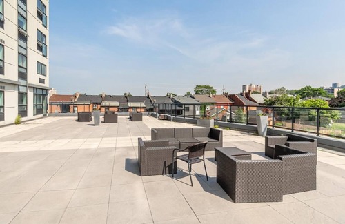 Beasley Apartment | Downtown Hamilton Apartment. BBQ, GYM