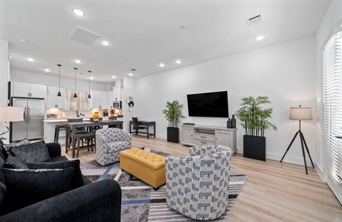 South Central Houston House | Downtown Houston New House!