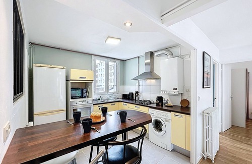 Downtown Apartment | Downtown, lovely 4-person apartment. *Ty Kreizh*