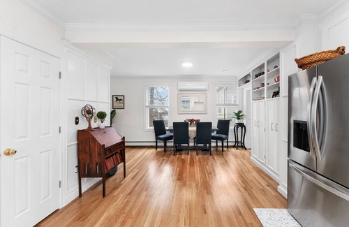 The Point Apartment | Downtown Newport- The Point Gem