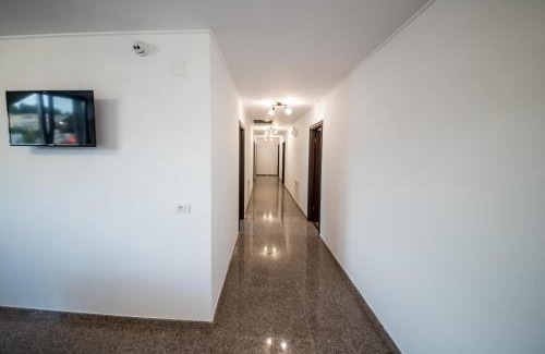 Mioveni Hotel | Dr House