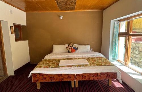 Tingmosgang House | Dragon guesthouse and garden restaurant