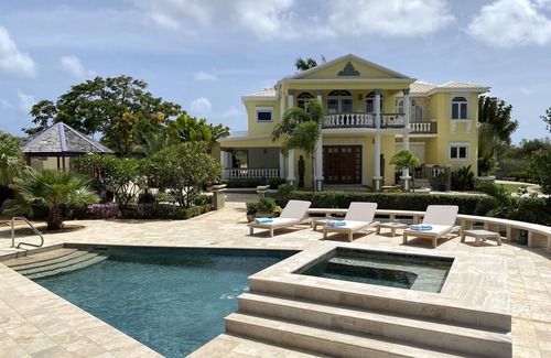 The Valley House | DragonFly Studio, a charming place dedicated to relaxation