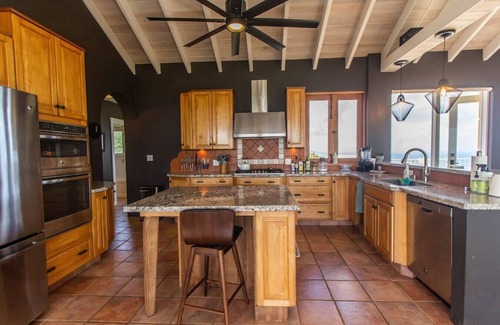 Cotton Valley House | Dragonfly Villa - 3BR/4BA, Sleeps 8 with Pool!