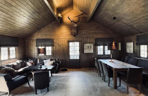 Geilo House | Dream cabin by Geilo, ski-in ski-out with room for the whole family