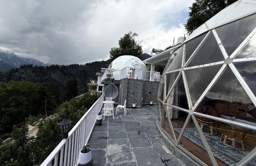 Manali Resort | Dream Hamta cafe & glamps