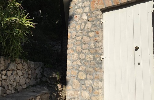 Bobovisca Apartment | Dream vacation on island in Croatia where you will always come back to