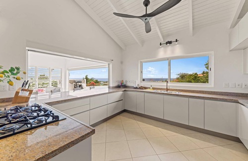 Marie Pampoen Villa | Dream View Villa: Private Pool & Sea Views!