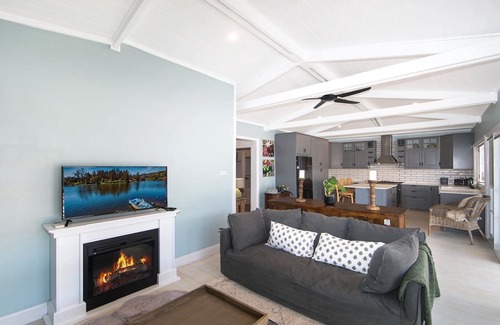 Woy Woy House | Dreamboat Woy Woy Waterfront