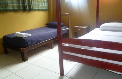 Guayaquil Hostel | Dreamkapture Hostel close to the airport and bus terminal