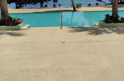 Orange Bay Condo | "DREAMS COME TRUE" is the Condo on Little Bay you are looking to enjoy!