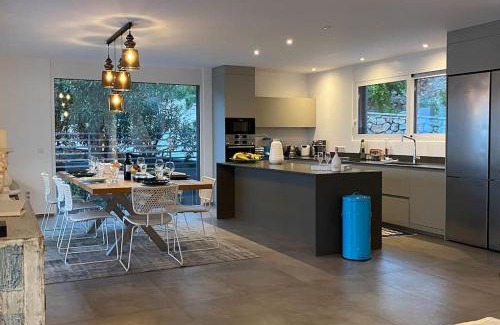 Evgiros Villa | Dreamscape Villa Oneiro - Your Gateway to Seaside