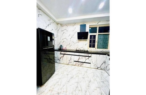 Shimla Apartment | Dreamville Stays Shimla - Luxury Homestay and B&B unit 1