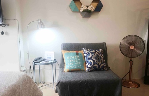 Paco Condo | Dreamy Studio with Netflix+High Speed Wifi