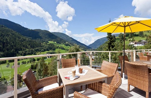 Bad Kleinkirchheim House | Dreibettzimmer "glücksmomente" 53 m² - Wohlfühl & Genusshotel Felsenhof