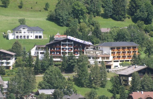 Bad Kleinkirchheim House | Dreibettzimmer "glücksmomente" 53 m² - Wohlfühl & Genusshotel Felsenhof
