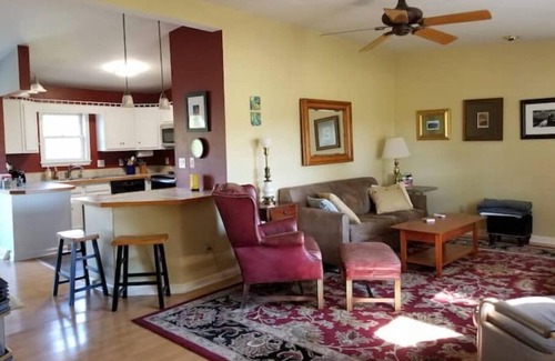 Marlinton House | Drennen Ridge Farm Guest House