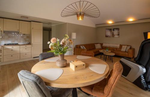 Erm Ski Chalet | Drents Genieten - Goudheide met privé jacuzzi & sauna