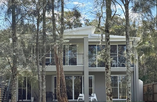 Tea Gardens House | 🐚 Drift at Tea Gardens | 🛌 Sleeps 14 | 🐾 Pet friendly | ⛳ Golf | 🐬🦅🦘🐨 |