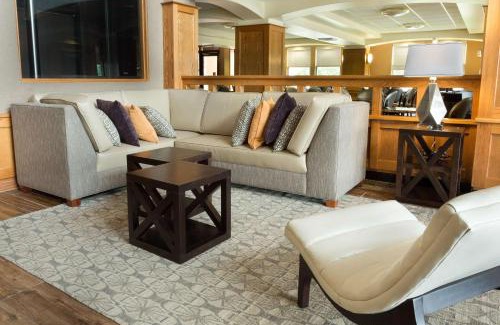 Lafayette Hotel | Drury Inn & Suites Lafayette LA