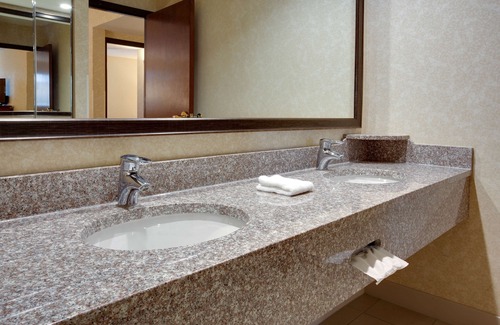 Terre Haute Hotel | Drury Inn & Suites Terre Haute