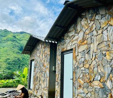 Yen Minh House | Du Già Bungalow