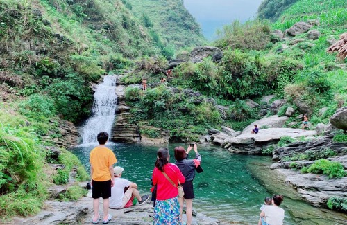 Yen Minh House | DU GIÀ VIEW VILLAGE Homestay