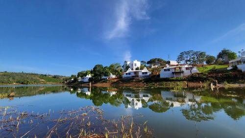 Lam Ha House | Du Lịch Lâm Hà - Hồ Gia Trang Villas