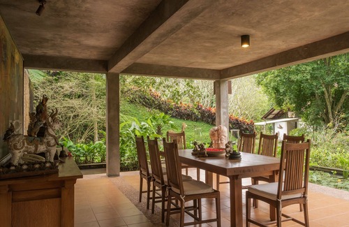 Peliatan House | Dua Dari, a Residence by Hadiprana