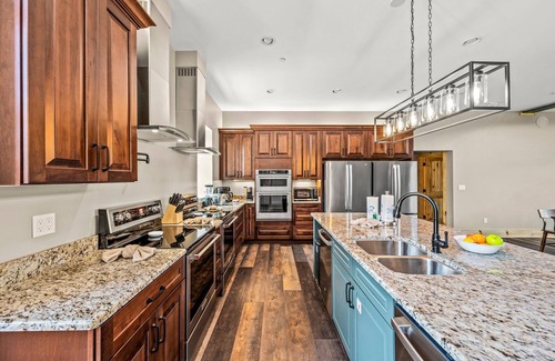 Gatlinburg - Pigeon Forge House | Duck Pin Lodge:2025 Specials! Details in Description!