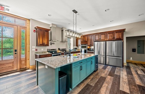 Gatlinburg - Pigeon Forge House | Duck Pin Lodge:2025 Specials! Details in Description!