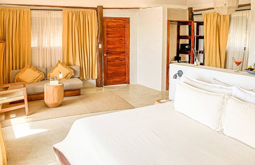 Zona Hotelera Hotel | Dune Boutique Hotel located at the party zone