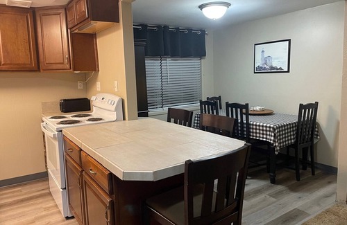 Saunders Lake House | Dune Riders Dream - Direct Dune Access - 2 Bdr 1 Ba Sleeps 5