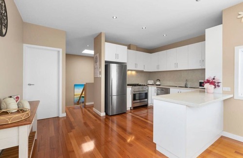 Ocean Grove House | Dunes House, Gas Fire, 80m to beach, Pet friendly