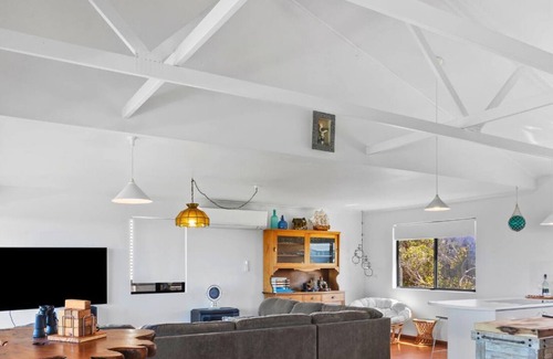 Limestone Coast House | Dunes + Stunning Sea Views at Wolfgang’s Shack