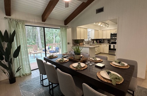 Dunnellon House | Dunnellon Dreams 3 Bedroom Home by RedAwning