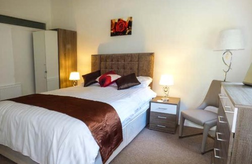 Frodsham House | Dunsdale Lodge