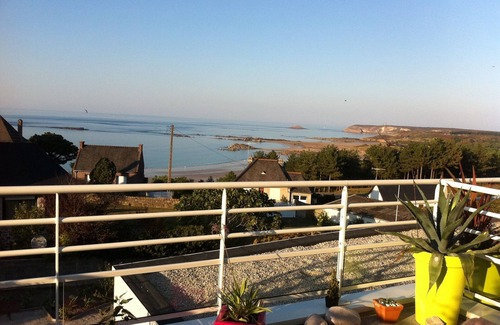 Pleherel-Plage-Vieux-Bourg Apartment | Duplex apartment with large terrace overlooking the sea and Cap Fréhel