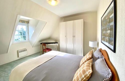 Reville Apartment | Duplex Bellevue, vue mer, à 50m de la plage!