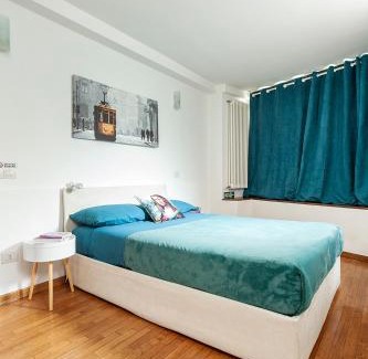 Chiesa Rossa Apartment | Duplex luminoso in zona residenziale