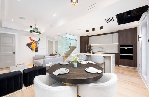 Shaw Apartment | Duplex Penthouse Steps to Logan Circle