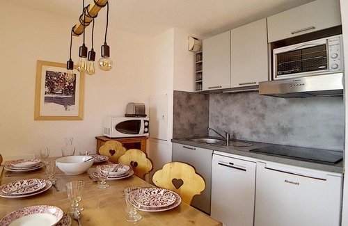 Reberty Apartment | Duplex rénové avec balcon, proche des pistes, TV, lecteur DVD, parking, commerces à 50m - FR-1-344-789