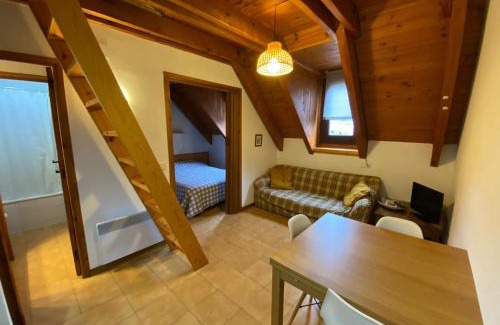 Pla de l'Ermita Apartment | Duplex Sky, muy cerca estación ski, Bonito y acogedor