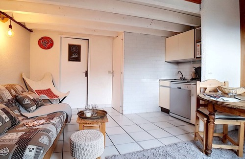 Les Bruyeres Apartment | Duplex Studio, Direct Access to Slopes, Balcony, Sleeps 4