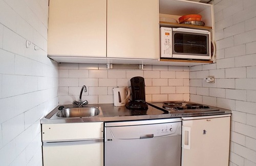Les Bruyeres Apartment | Duplex Studio, Direct Access to Slopes, Balcony, Sleeps 4