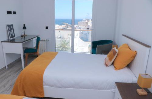 Monastir Apartment | Duplex terrasse vue mer et ville, Pieds dans l'eau