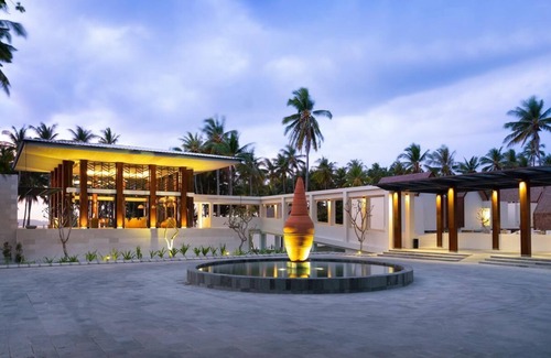Pemenang Villa | Duplex Villa with Private Pool and Beach Access 7